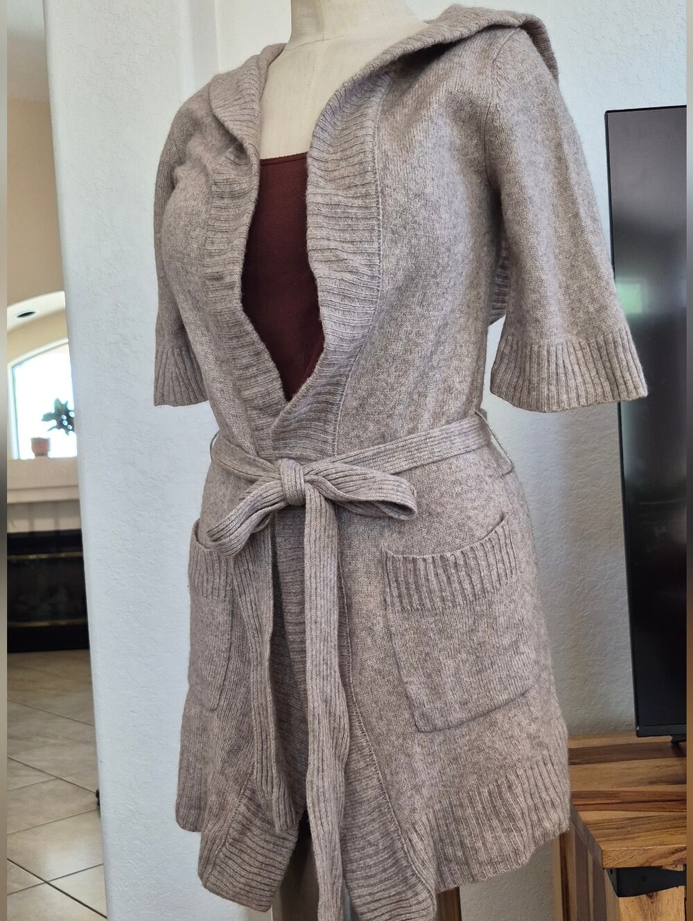 Banana Republic 50% Lambswool, 5% Cashmere Blend Belted, Hoodied Swester Sz S